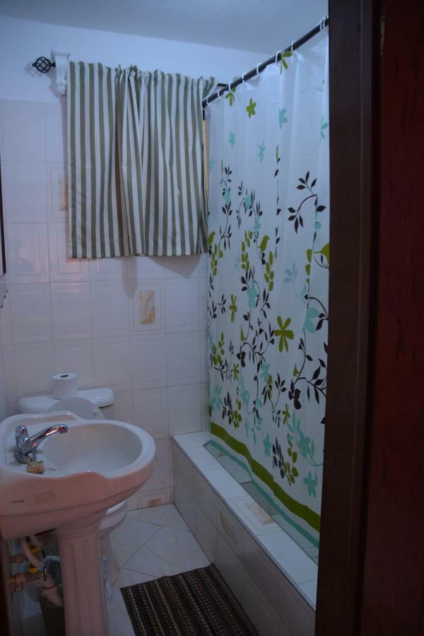 Hotel Tabarre 'S Palace ปอร์โตแปรงซ์ ภายนอก รูปภาพ