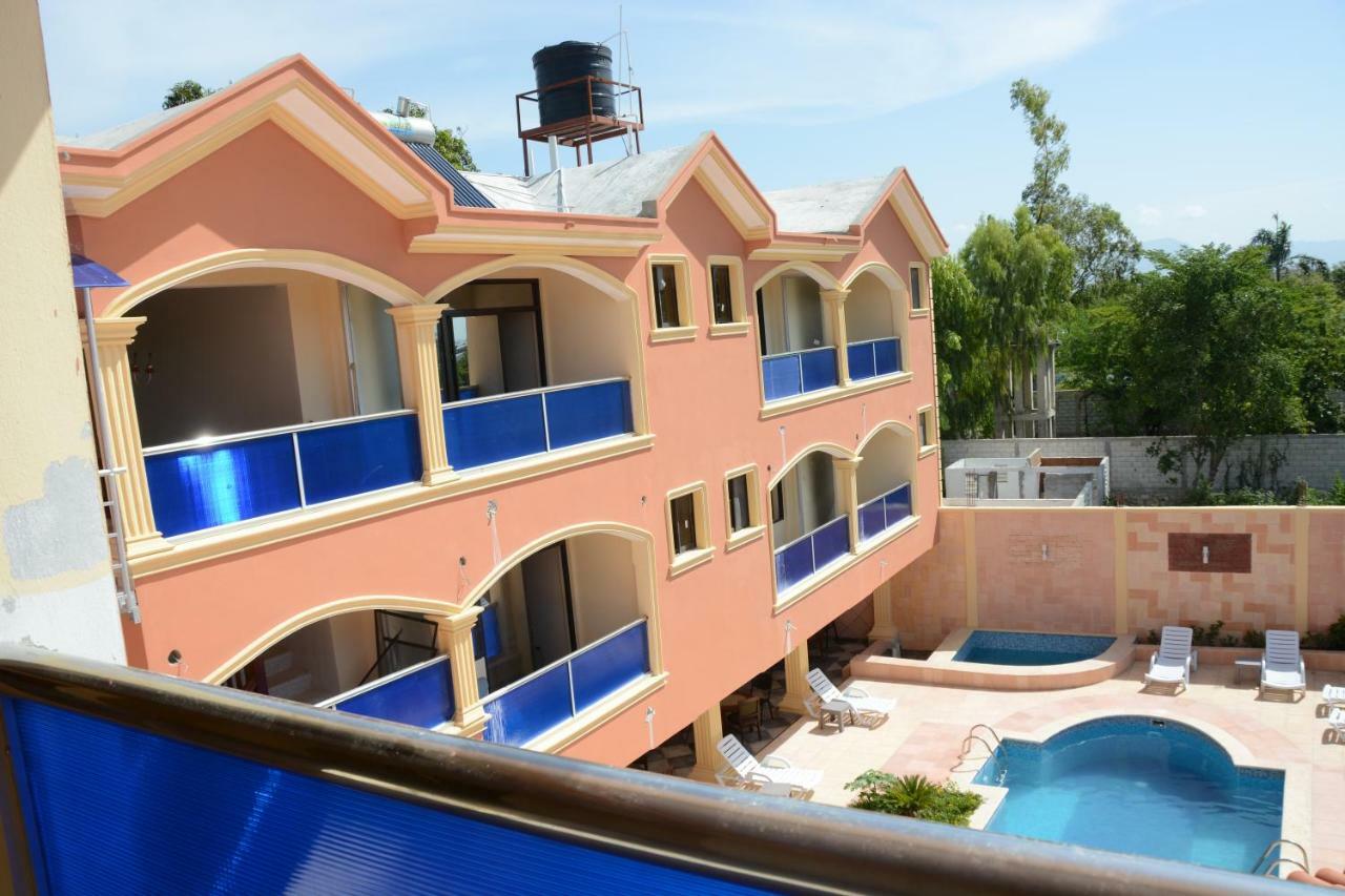 Hotel Tabarre 'S Palace ปอร์โตแปรงซ์ ภายนอก รูปภาพ